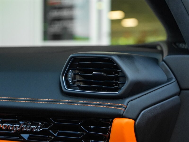 2020 Lamborghini Huracan EVO Spyder - Photo 34 - Bonita Springs, FL 34134