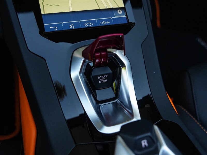 2020 Lamborghini Huracan EVO Spyder - Photo 18 - Bonita Springs, FL 34134