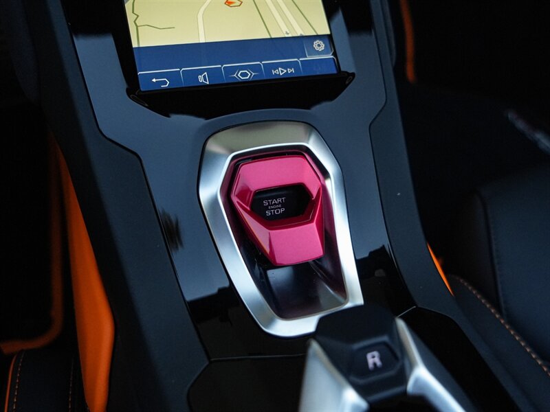 2020 Lamborghini Huracan EVO Spyder - Photo 17 - Bonita Springs, FL 34134
