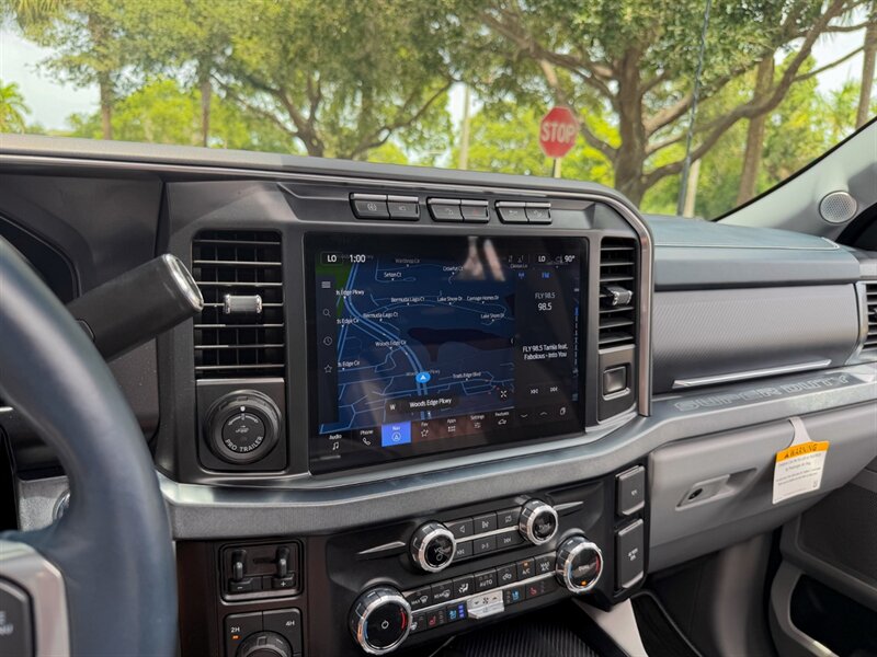 2024 Ford F-450 Super Duty Limited   - Photo 13 - Bonita Springs, FL 34134