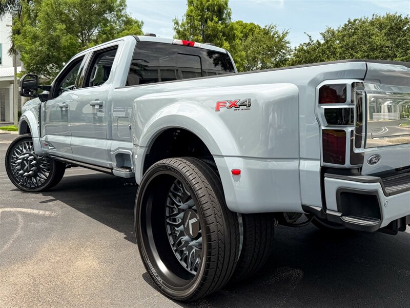 2024 Ford F-450 Super Duty Limited   - Photo 48 - Bonita Springs, FL 34134