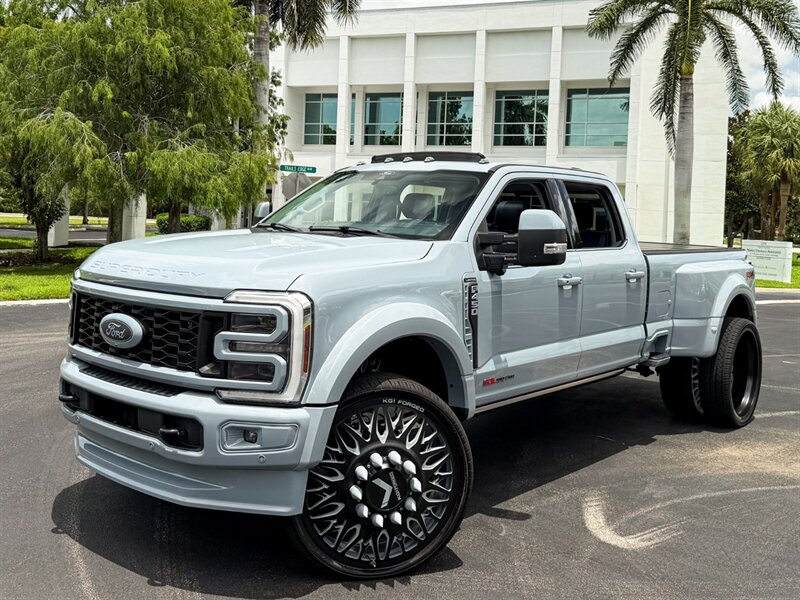 2024 Ford F-450 Super Duty Limited   - Photo 7 - Bonita Springs, FL 34134