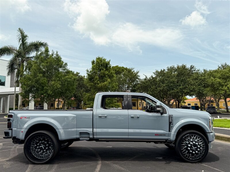 2024 Ford F-450 Super Duty Limited   - Photo 60 - Bonita Springs, FL 34134