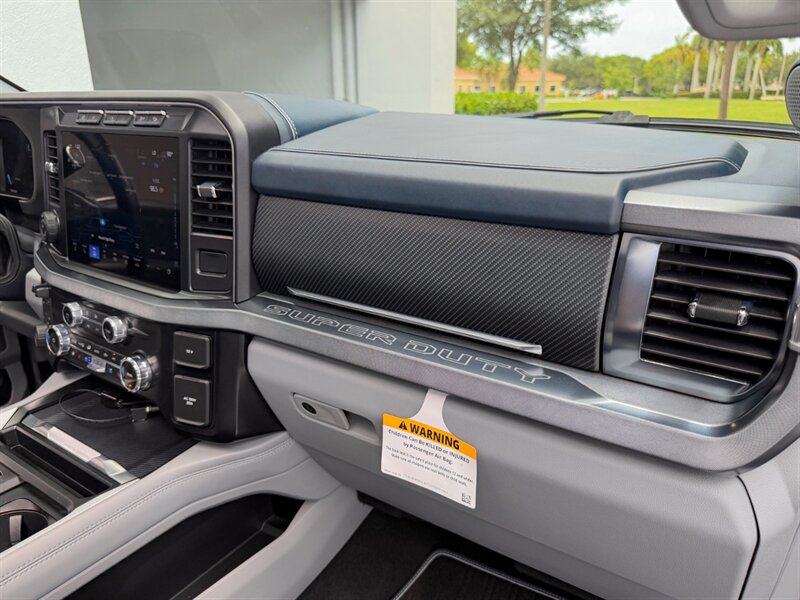 2024 Ford F-450 Super Duty Limited   - Photo 36 - Bonita Springs, FL 34134