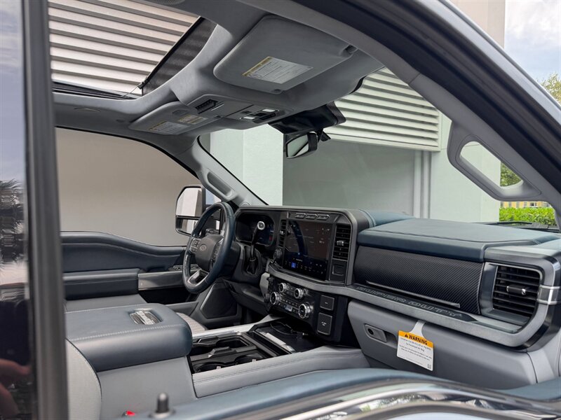 2024 Ford F-450 Super Duty Limited   - Photo 28 - Bonita Springs, FL 34134