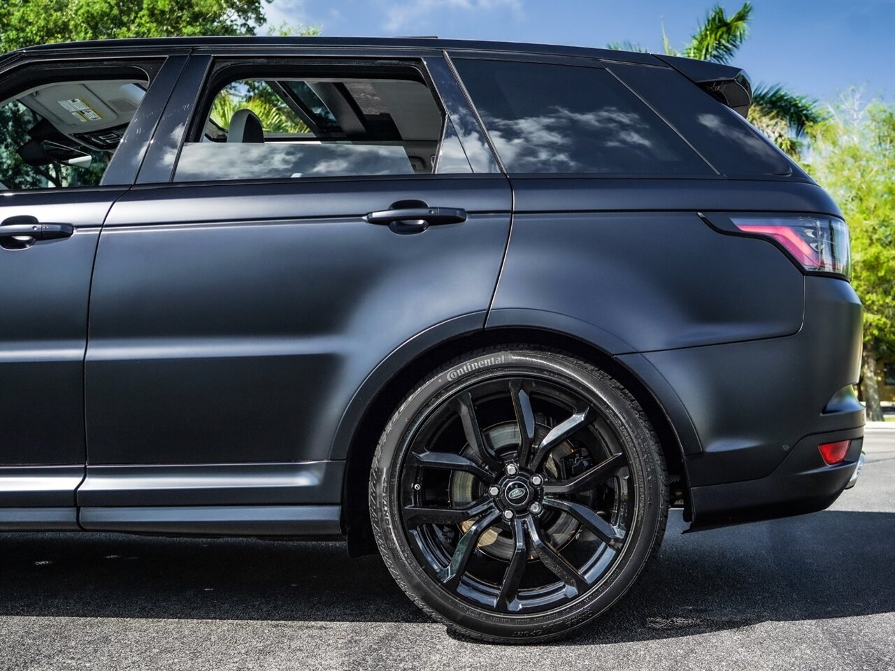 2022 Land Rover Range Rover Sport SVR   - Photo 37 - Bonita Springs, FL 34134