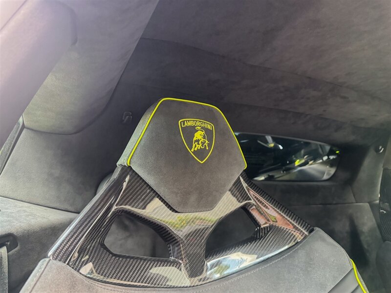 2024 Lamborghini Huracan Sterrato - Photo 31 - Bonita Springs, FL 34134