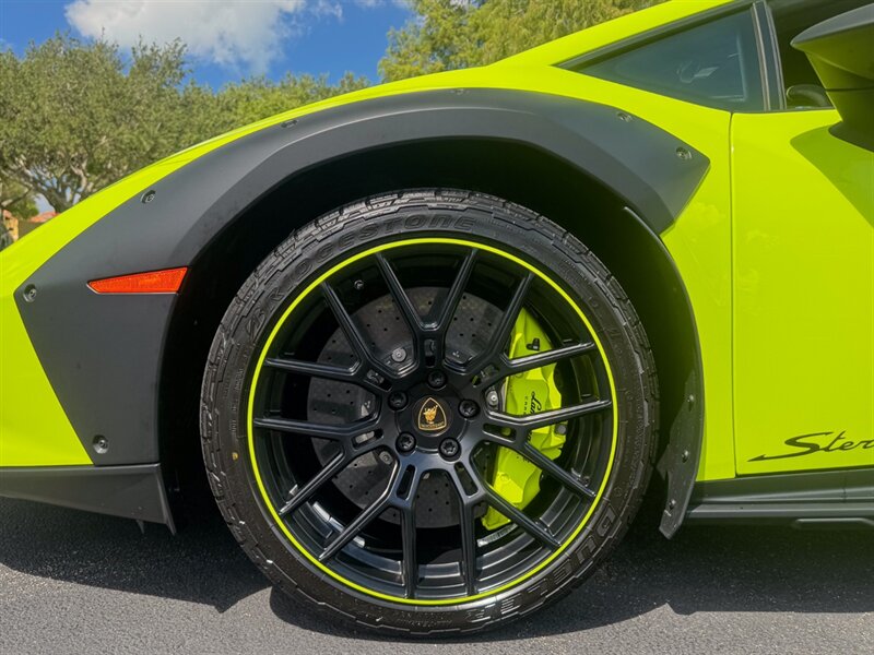 2024 Lamborghini Huracan Sterrato - Photo 42 - Bonita Springs, FL 34134