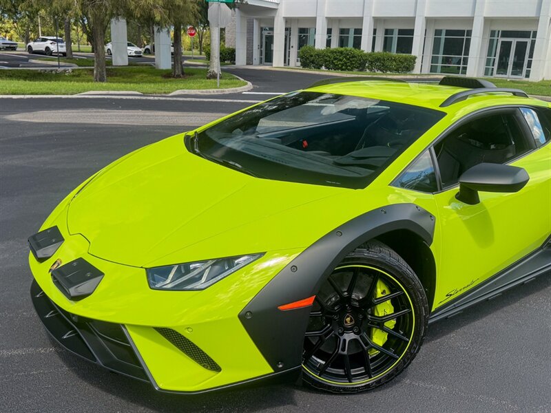 2024 Lamborghini Huracan Sterrato - Photo 10 - Bonita Springs, FL 34134