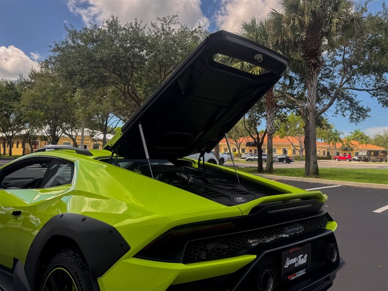 2024 Lamborghini Huracan Sterrato - Photo 38 - Bonita Springs, FL 34134