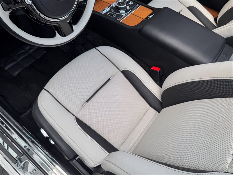 2017 Rolls-Royce Dawn - Photo 25 - Bonita Springs, FL 34134
