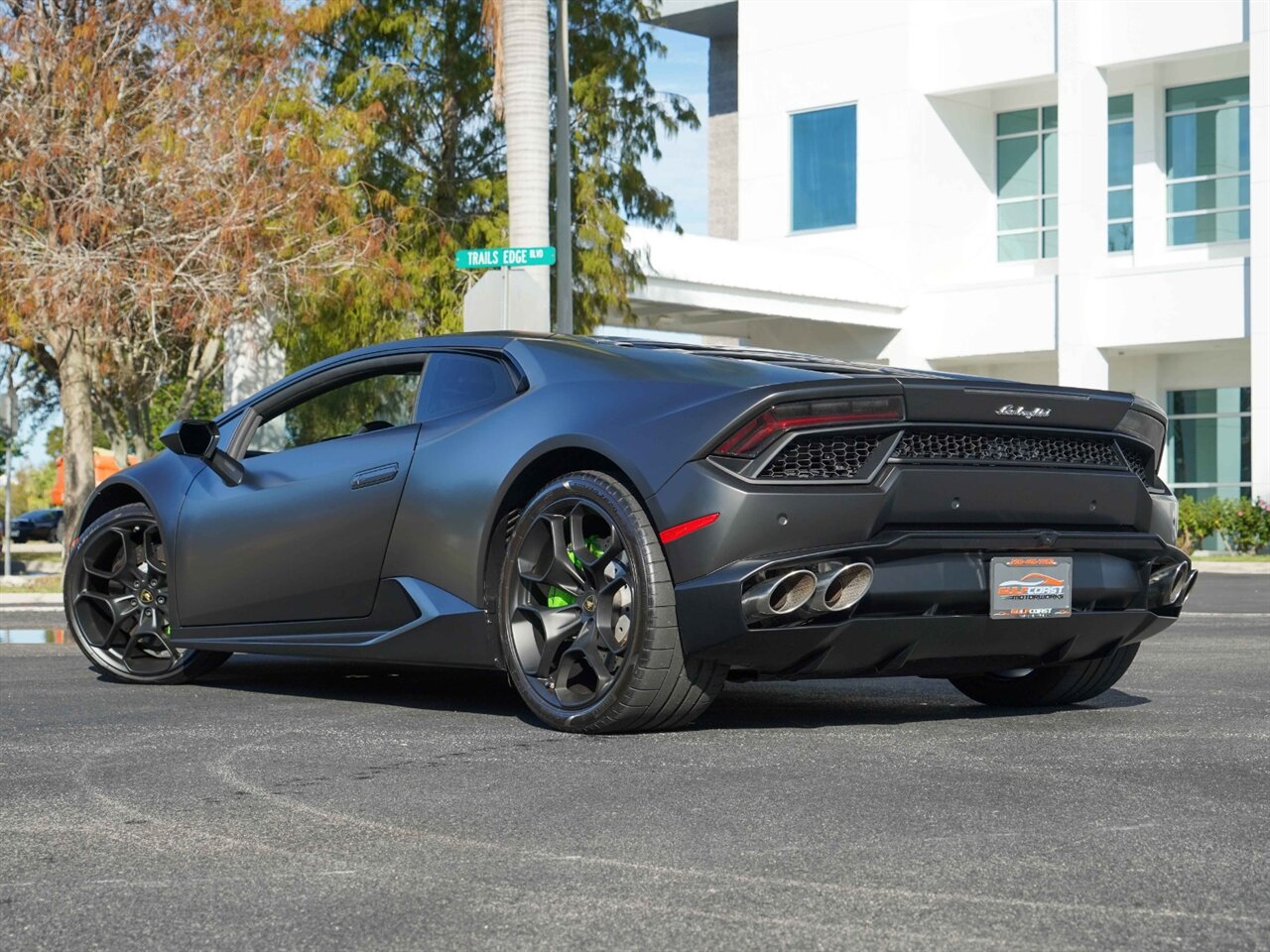 2019 Lamborghini Huracan LP 580-2   - Photo 34 - Bonita Springs, FL 34134