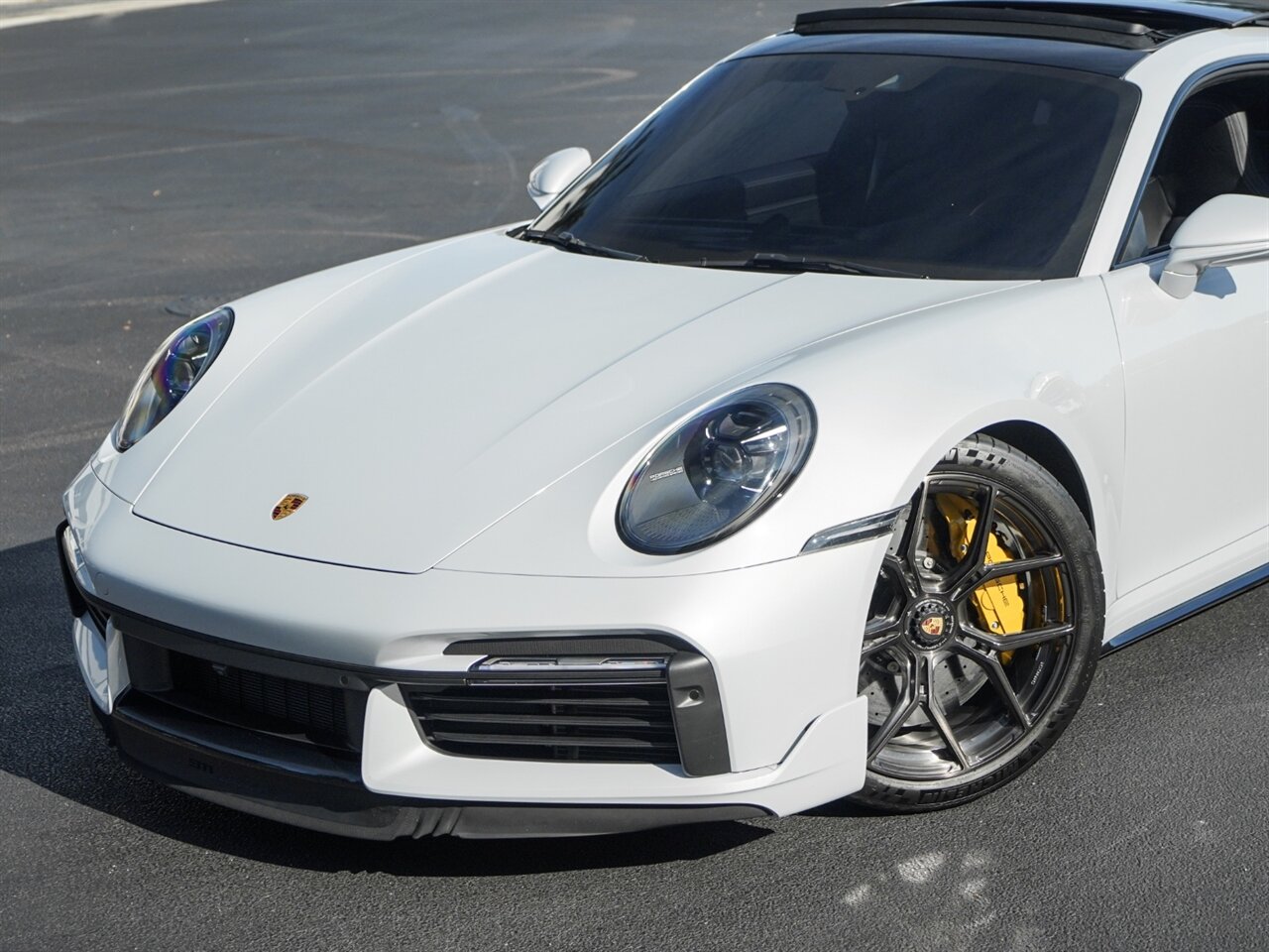 2023 Porsche 911 Turbo   - Photo 9 - Bonita Springs, FL 34134