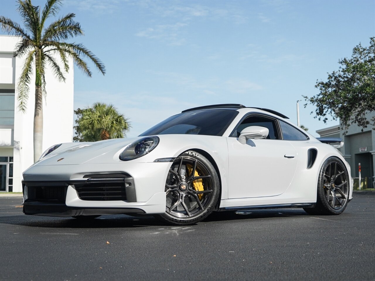 2023 Porsche 911 Turbo   - Photo 11 - Bonita Springs, FL 34134