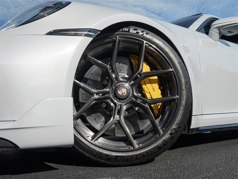 2023 Porsche 911 Turbo S   - Photo 12 - Bonita Springs, FL 34134