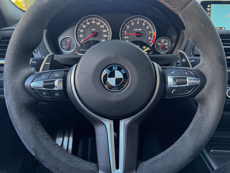 2018 BMW M3 CS   - Photo 38 - Bonita Springs, FL 34134