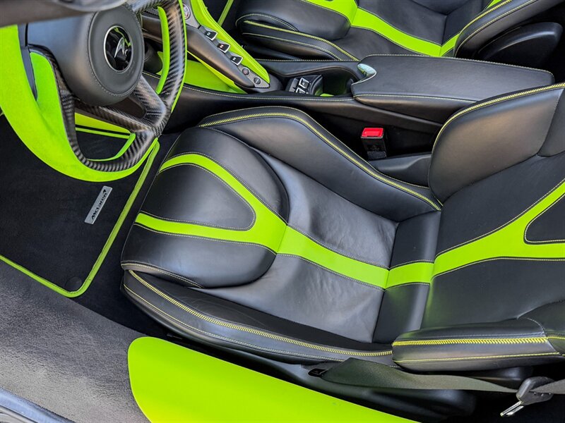 2021 McLaren 720S Spider Performance   - Photo 30 - Bonita Springs, FL 34134