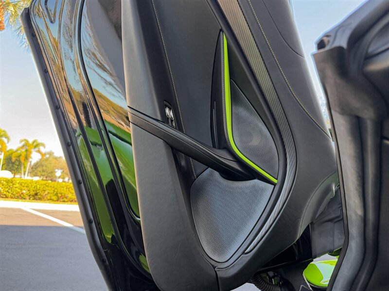 2021 McLaren 720S Spider Performance   - Photo 25 - Bonita Springs, FL 34134