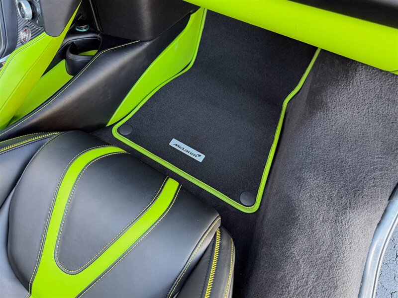 2021 McLaren 720S Spider Performance   - Photo 40 - Bonita Springs, FL 34134