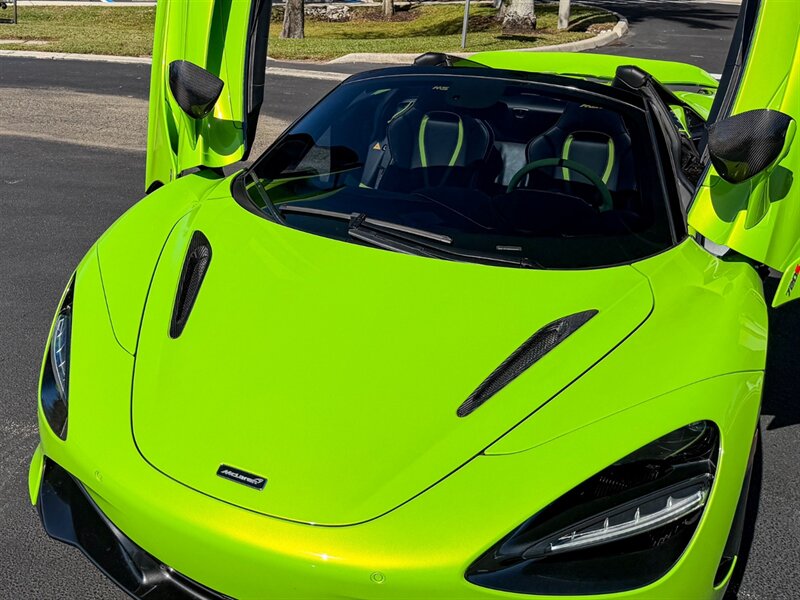 2021 McLaren 720S Spider Performance   - Photo 4 - Bonita Springs, FL 34134
