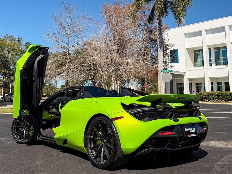 2021 McLaren 720S Spider Performance   - Photo 50 - Bonita Springs, FL 34134