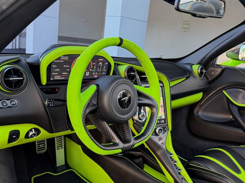 2021 McLaren 720S Spider Performance   - Photo 15 - Bonita Springs, FL 34134