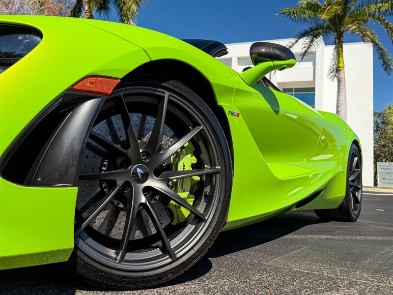 2021 McLaren 720S Spider Performance   - Photo 14 - Bonita Springs, FL 34134