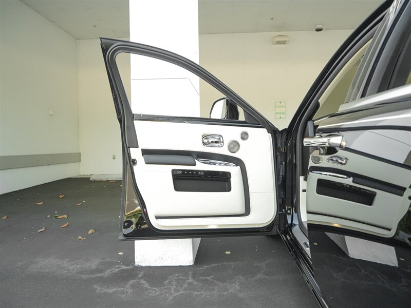 2017 Rolls-Royce Ghost - Photo 23 - Bonita Springs, FL 34134