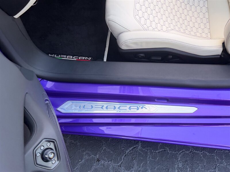 2023 Lamborghini Huracan EVO Spyder - Photo 22 - Bonita Springs, FL 34134