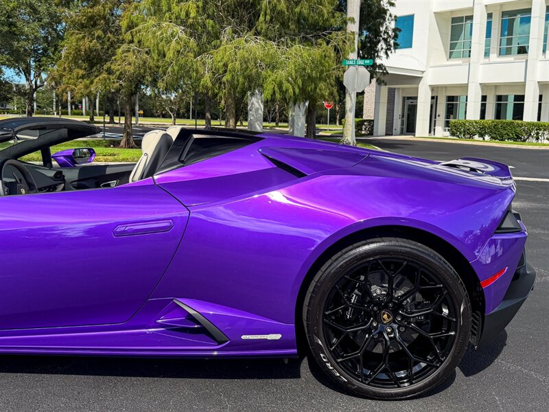 2023 Lamborghini Huracan EVO Spyder - Photo 38 - Bonita Springs, FL 34134