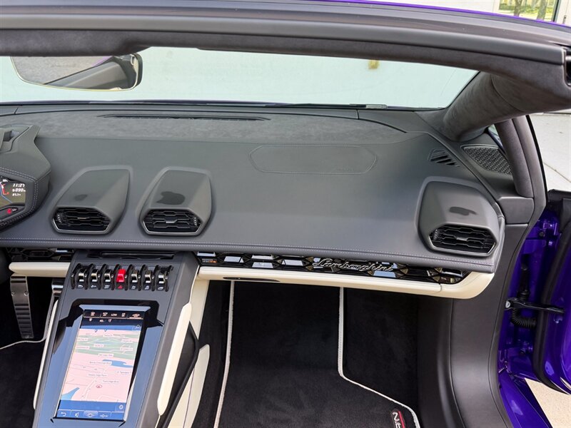2023 Lamborghini Huracan EVO Spyder - Photo 29 - Bonita Springs, FL 34134
