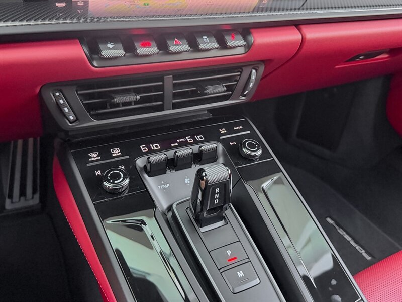 2025 Porsche 911 Carrera 4 GTS - Photo 17 - Bonita Springs, FL 34134