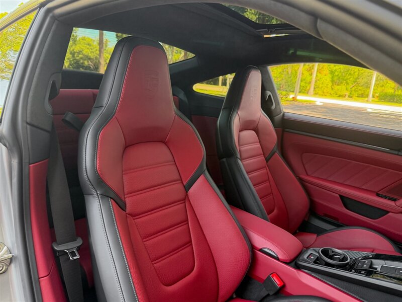 2025 Porsche 911 Carrera 4 GTS - Photo 31 - Bonita Springs, FL 34134