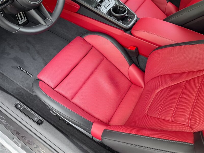 2025 Porsche 911 Carrera 4 GTS - Photo 22 - Bonita Springs, FL 34134