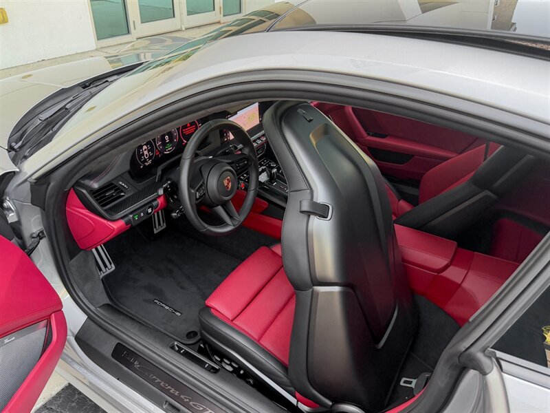 2025 Porsche 911 Carrera 4 GTS - Photo 23 - Bonita Springs, FL 34134
