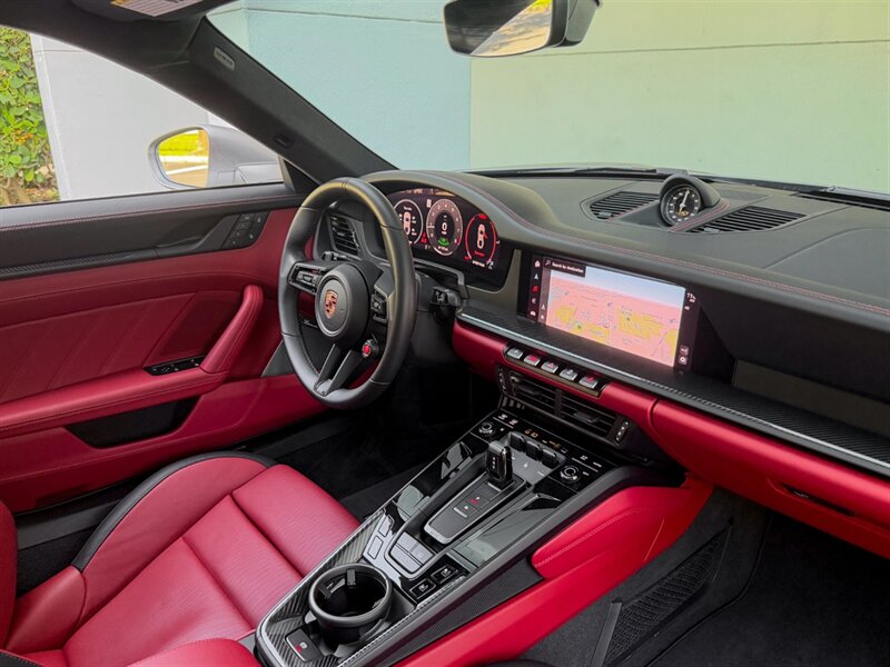 2025 Porsche 911 Carrera 4 GTS - Photo 33 - Bonita Springs, FL 34134