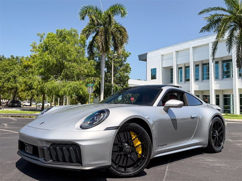 2025 Porsche 911 Carrera 4 GTS - Photo 10 - Bonita Springs, FL 34134