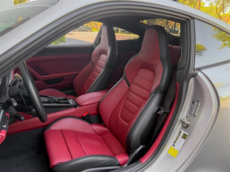 2025 Porsche 911 Carrera 4 GTS - Photo 20 - Bonita Springs, FL 34134