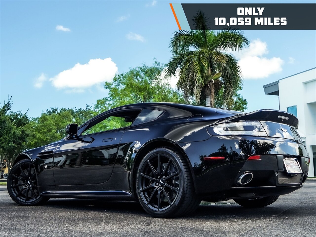 2015 Aston Martin V12 Vantage S   - Photo 34 - Bonita Springs, FL 34134