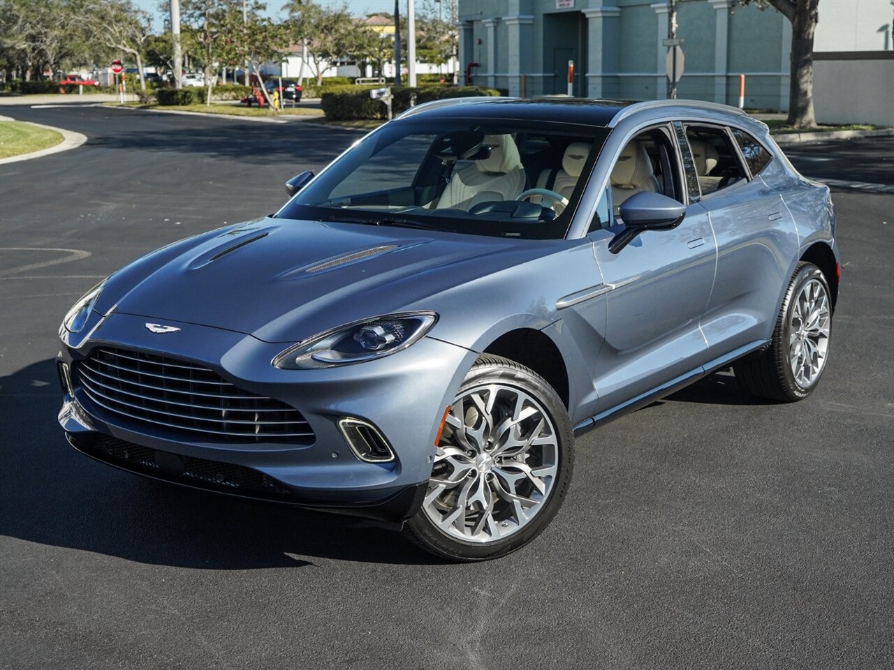 2021 Aston Martin DBX   - Photo 10 - Bonita Springs, FL 34134