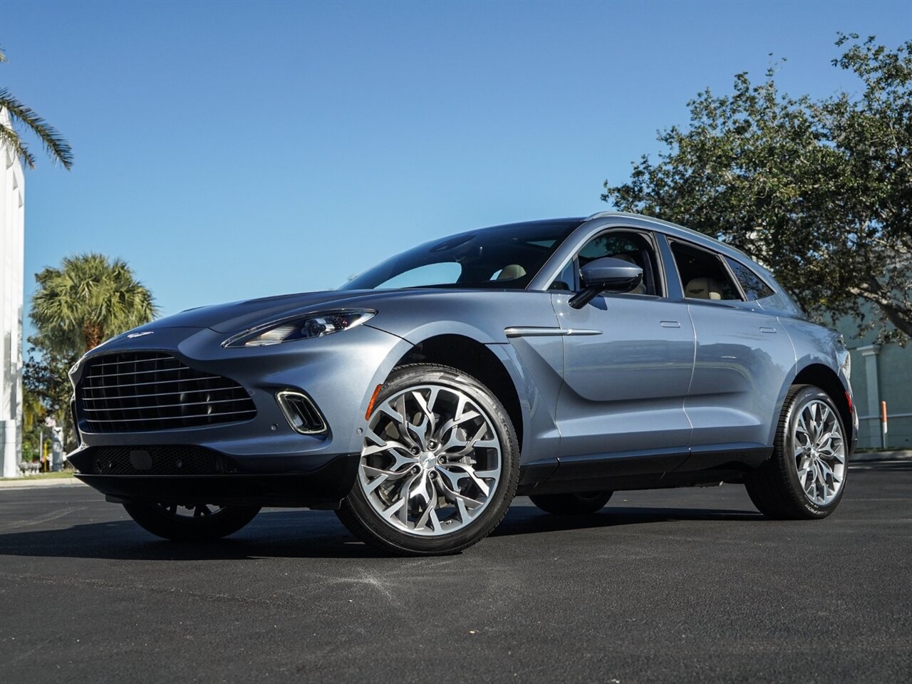 2021 Aston Martin DBX   - Photo 11 - Bonita Springs, FL 34134