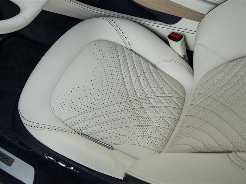 2021 Aston Martin DBX - Photo 24 - Bonita Springs, FL 34134