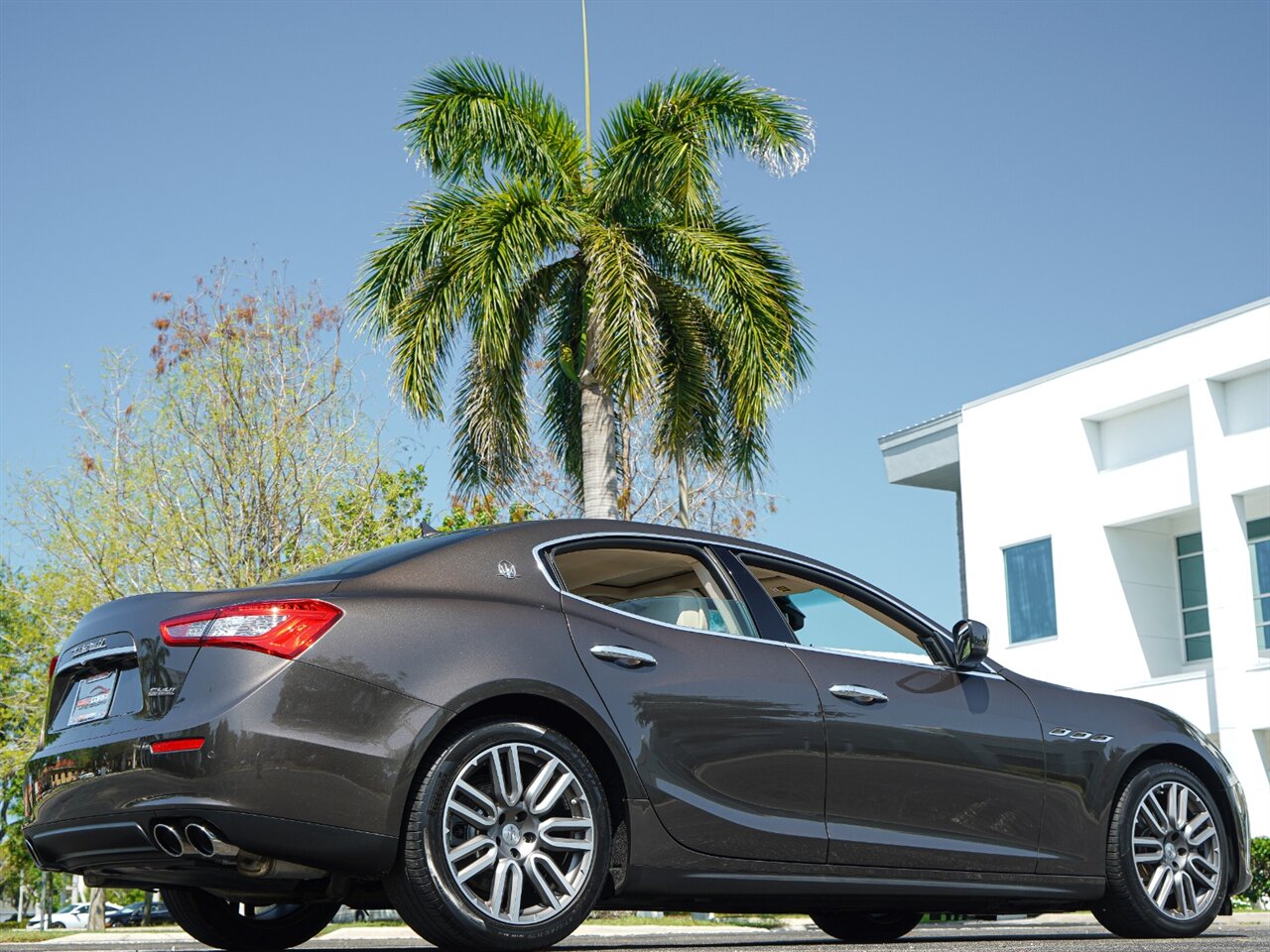 2016 Maserati Ghibli   - Photo 38 - Bonita Springs, FL 34134