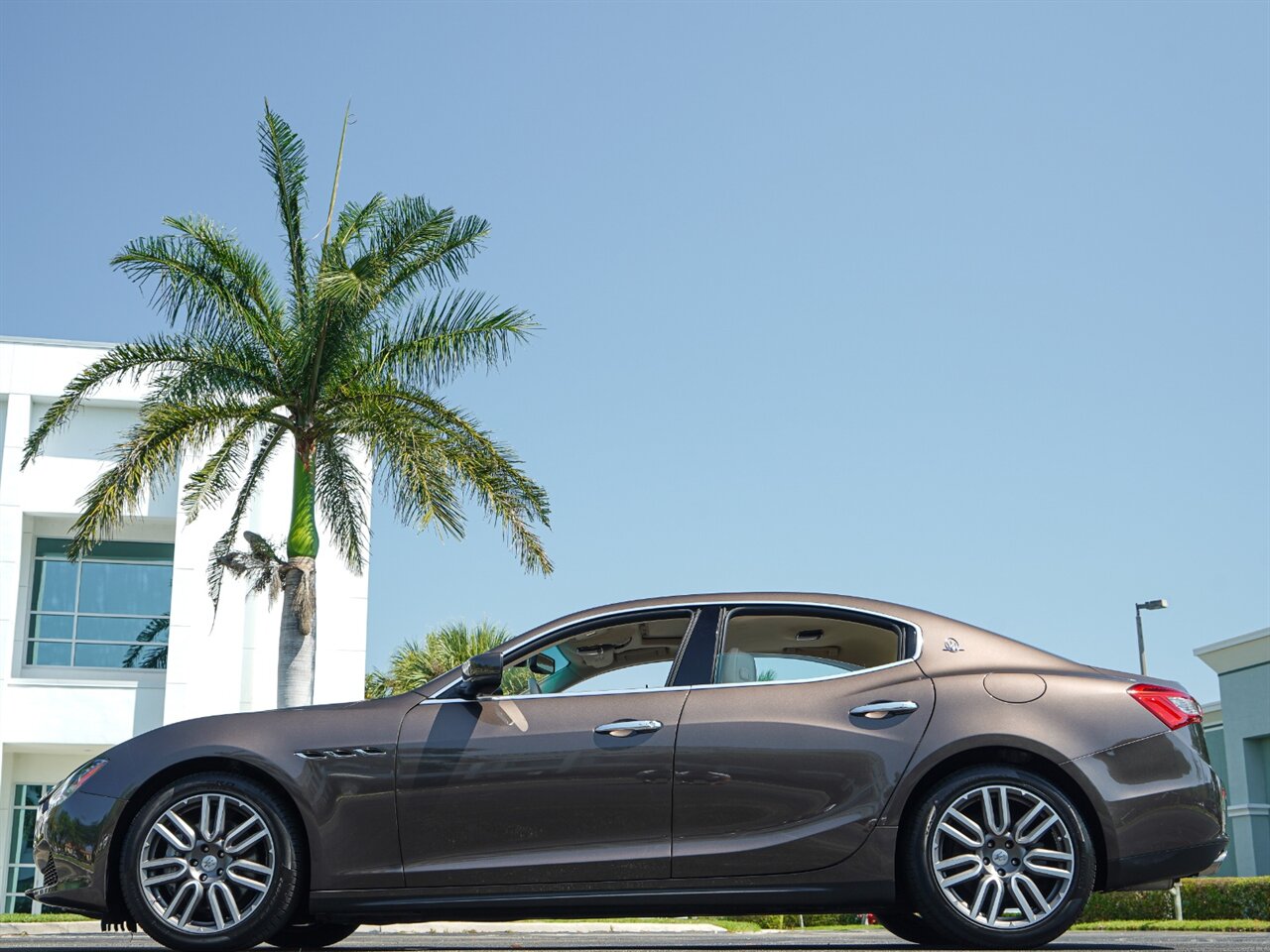 2016 Maserati Ghibli   - Photo 29 - Bonita Springs, FL 34134