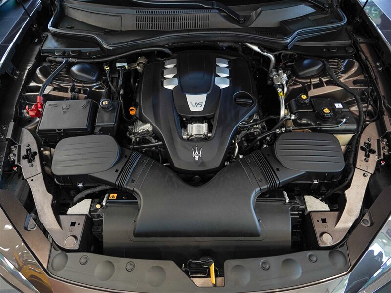 2016 Maserati Ghibli   - Photo 24 - Bonita Springs, FL 34134