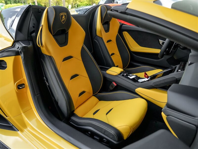 2022 Lamborghini Huracan EVO Spyder - Photo 26 - Bonita Springs, FL 34134