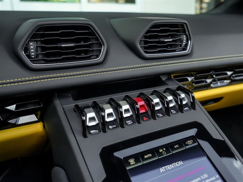 2022 Lamborghini Huracan EVO Spyder - Photo 16 - Bonita Springs, FL 34134