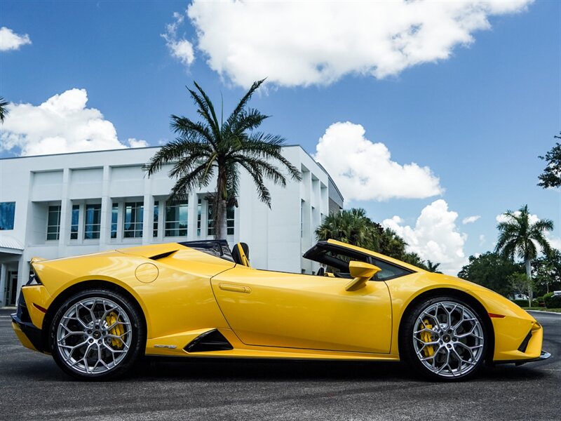 2022 Lamborghini Huracan EVO Spyder - Photo 40 - Bonita Springs, FL 34134