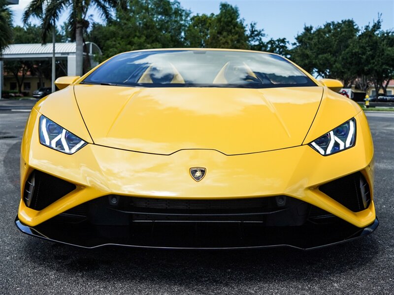 2022 Lamborghini Huracan EVO Spyder   - Photo 4 - Bonita Springs, FL 34134