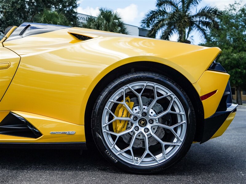 2022 Lamborghini Huracan EVO Spyder - Photo 33 - Bonita Springs, FL 34134